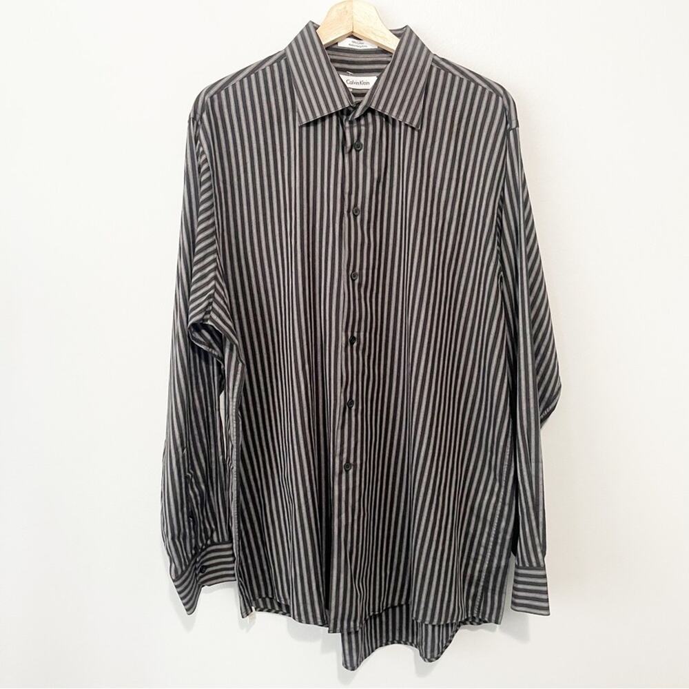 Calvin Klein black gray striped dress shirt button down men’s 17 34/35 regular
